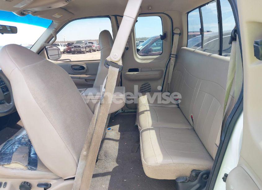 Photo 14 of 2000 Ford F-150 LARIAT/WORK SERIES/XL/XLT (VIN 1FTRX18W6YNA72319)