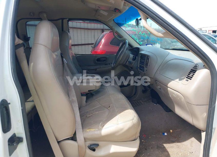 Photo 5 of 2000 Ford F-150 LARIAT/WORK SERIES/XL/XLT (VIN 1FTRX18W6YNA72319)