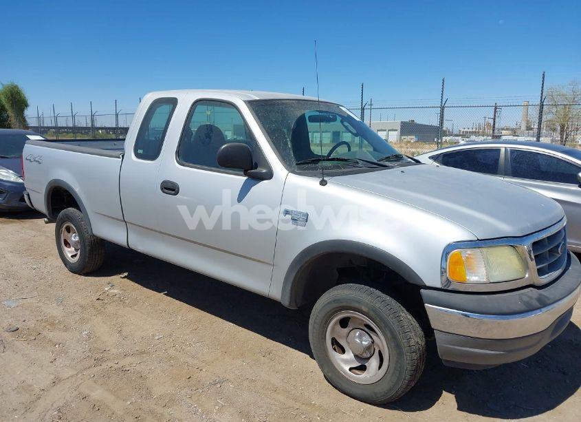 2003 Ford F-150 LARIAT/XL/XLT (VIN 1FTRX18W73NB93398) main photo