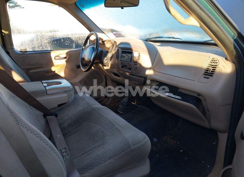 Photo 5 of 1999 Ford F-150 LARIAT/WORK SERIES/XL/XLT (VIN 1FTRX18W7XNA40655)