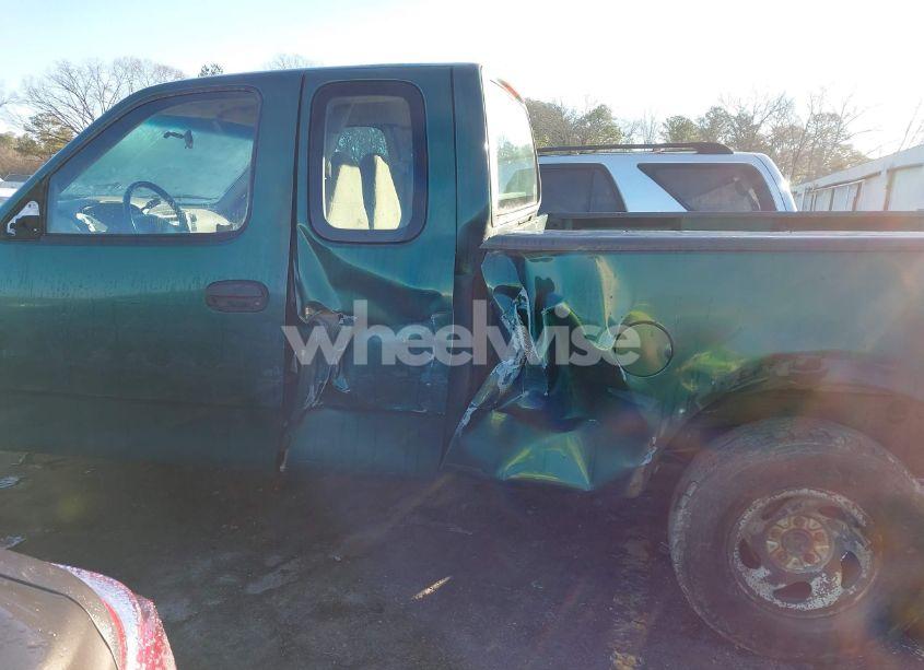 Photo 6 of 1999 Ford F-150 LARIAT/WORK SERIES/XL/XLT (VIN 1FTRX18W7XNA40655)