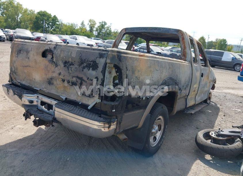 Photo 4 of 2002 Ford F-150 LARIAT/XL/XLT (VIN 1FTRX18W82NA90814)