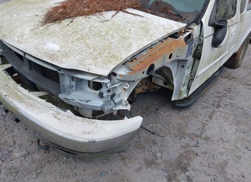 Photo 6 of 1999 Ford F-150 LARIAT/WORK SERIES/XL/XLT (VIN 1FTRX18W9XNA51186)