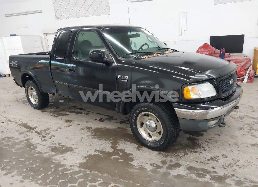 2000 Ford F-150 LARIAT/WORK SERIES/XL/XLT (VIN 1FTRX18W9YNB67215) main photo