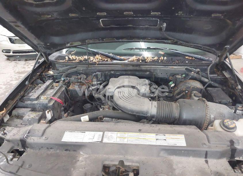 Photo 10 of 2000 Ford F-150 LARIAT/WORK SERIES/XL/XLT (VIN 1FTRX18W9YNB67215)