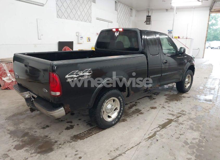 Photo 4 of 2000 Ford F-150 LARIAT/WORK SERIES/XL/XLT (VIN 1FTRX18W9YNB67215)