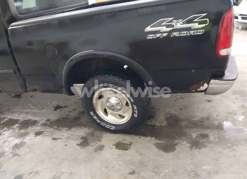 Photo 6 of 2000 Ford F-150 LARIAT/WORK SERIES/XL/XLT (VIN 1FTRX18W9YNB67215)