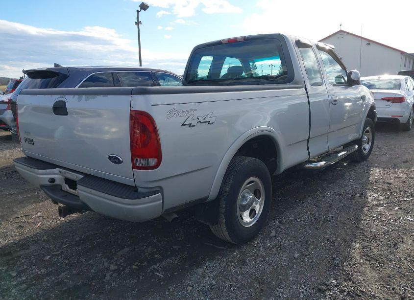 Photo 4 of 2001 Ford F-150 LARIAT/XL/XLT (VIN 1FTRX18WX1NA92448)