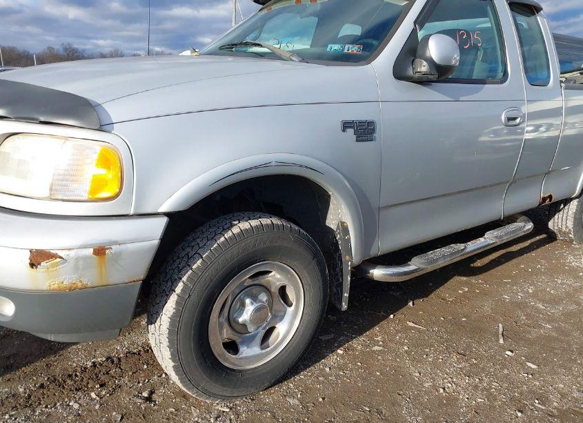 Photo 6 of 2001 Ford F-150 LARIAT/XL/XLT (VIN 1FTRX18WX1NA92448)