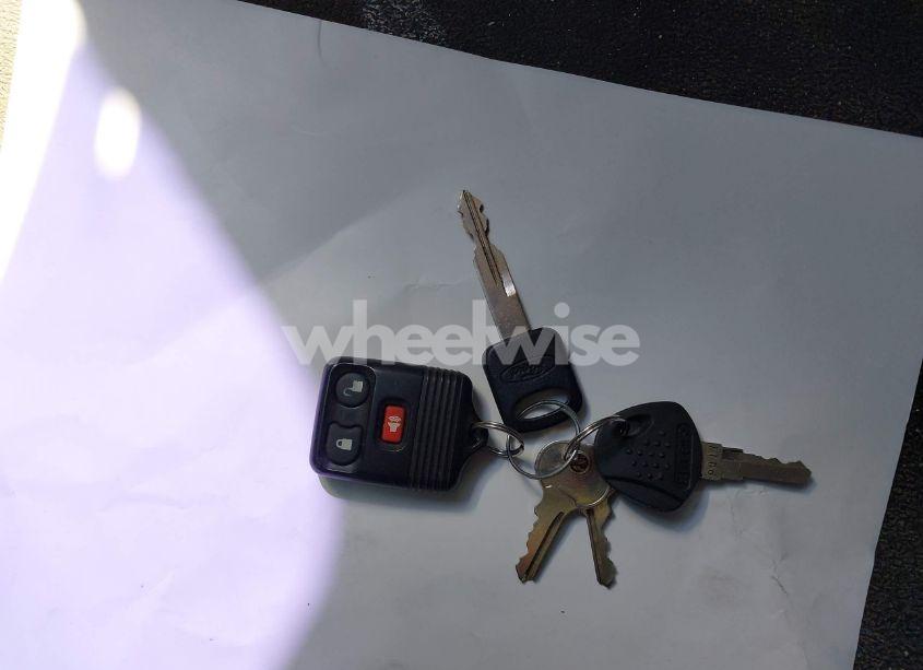 Photo 11 of 2004 Ford E-350 SUPER DUTY COMMERCIAL/RECREATIONAL (VIN 1FTSE34P54HB35498)