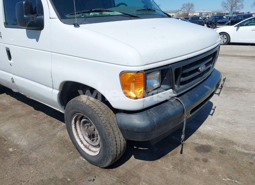 Photo 6 of 2004 Ford E-350 SUPER DUTY COMMERCIAL/RECREATIONAL (VIN 1FTSE34P54HB35498)