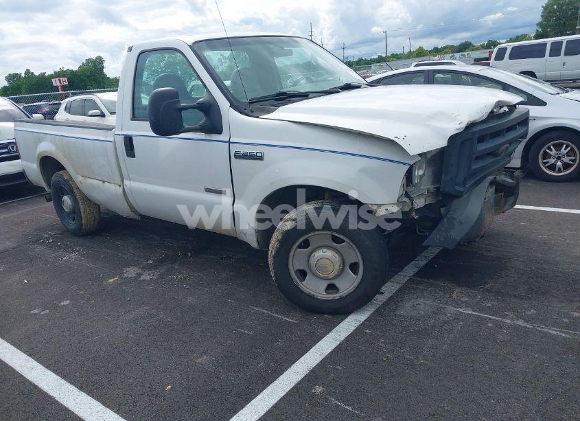 2006 Ford F-250 XL/XLT (VIN 1FTSF20P16EC33669) main photo