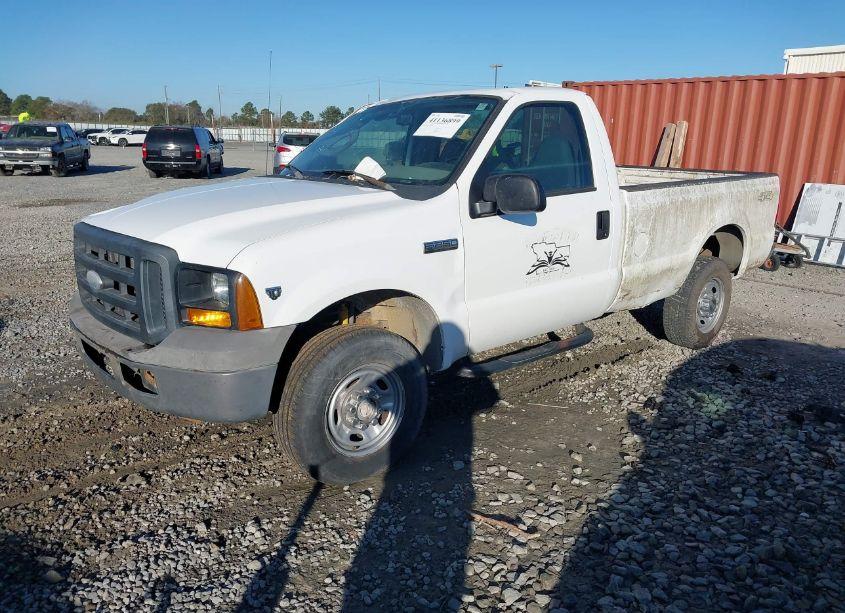 Photo 2 of 2006 Ford F-250 XL/XLT (VIN 1FTSF21Y36EA99478)