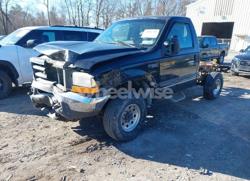 Photo 2 of 1999 Ford F-350 LARIAT/XL/XLT (VIN 1FTSF31S9XED28958)