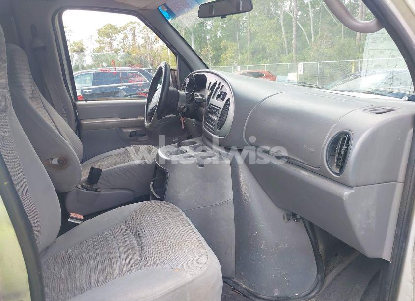 Photo 5 of 2002 Ford E-350 SUPER DUTY COMMERCIAL/RECREATIONAL (VIN 1FTSS34L82HB09951)