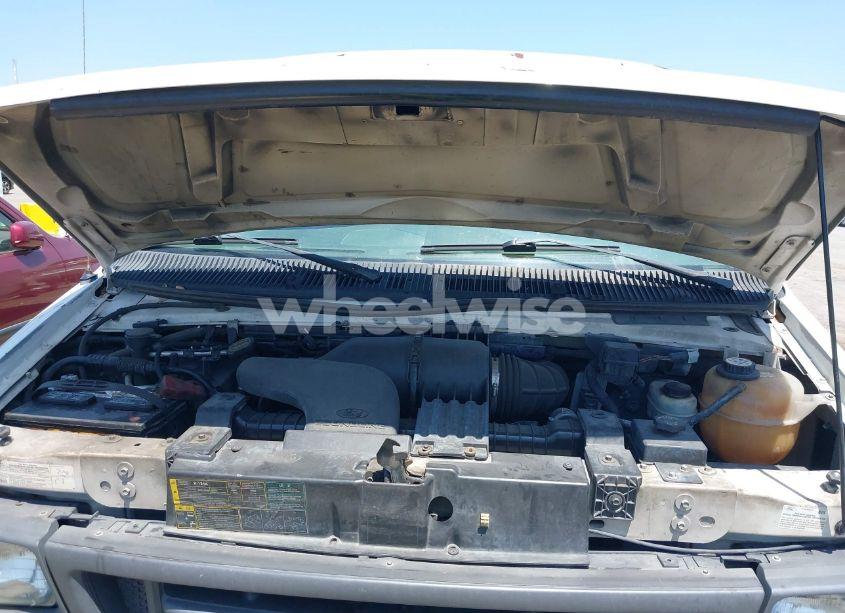 Photo 10 of 2005 Ford E-350 SUPER DUTY COMMERCIAL/RECREATIONAL (VIN 1FTSS34S75HA47907)