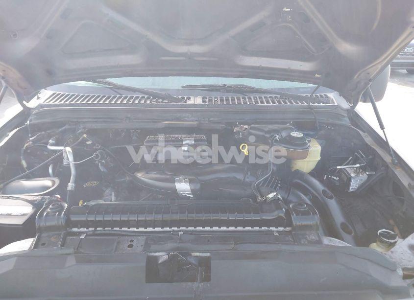 Photo 10 of 2005 Ford F-250 LARIAT/XL/XLT (VIN 1FTSW205X5EB37228)