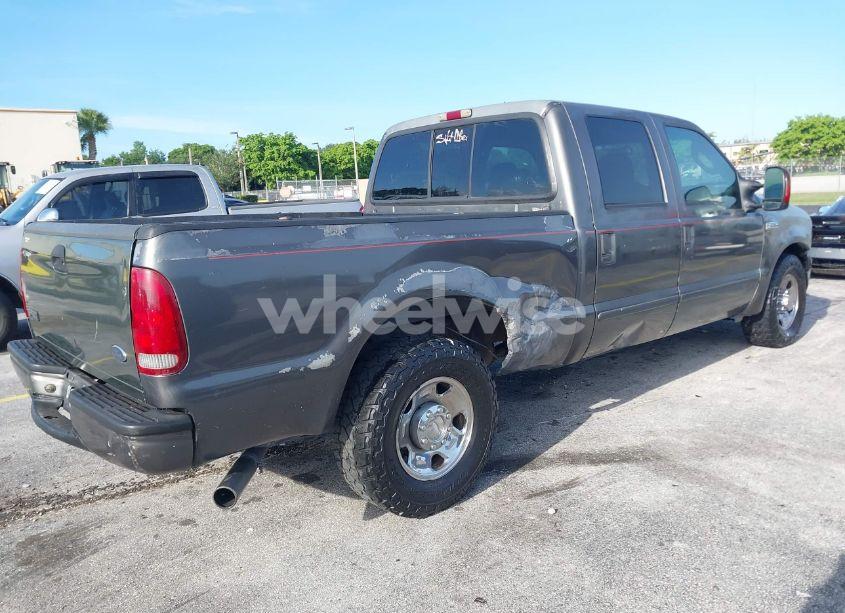 Photo 4 of 2005 Ford F-250 LARIAT/XL/XLT (VIN 1FTSW205X5EB37228)