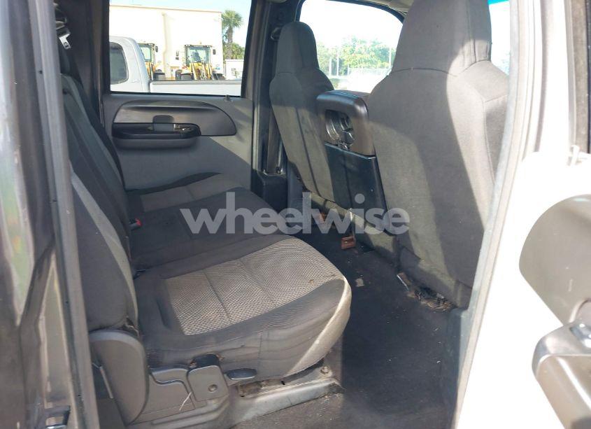 Photo 8 of 2005 Ford F-250 LARIAT/XL/XLT (VIN 1FTSW205X5EB37228)