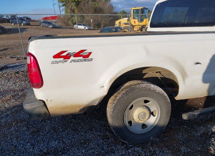 Photo 17 of 2008 Ford F-250 FX4/KING RANCH/LARIAT/XL/XLT (VIN 1FTSW21558ED87642)