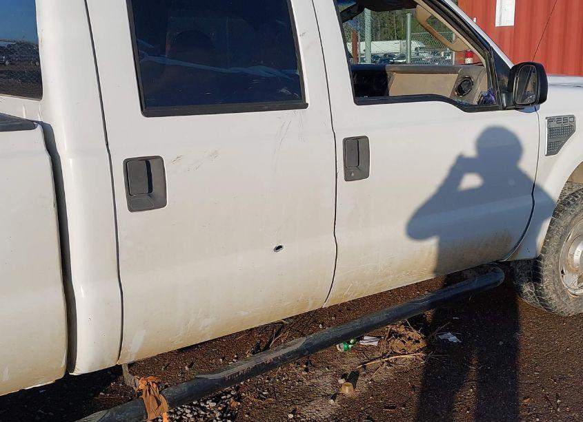 Photo 18 of 2008 Ford F-250 FX4/KING RANCH/LARIAT/XL/XLT (VIN 1FTSW21558ED87642)