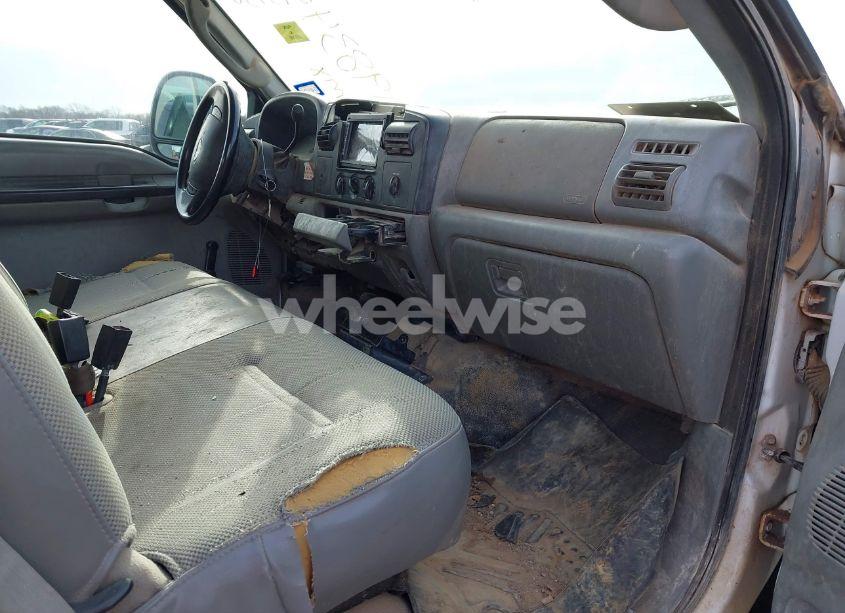 Photo 5 of 2007 Ford F-250 LARIAT/XL/XLT (VIN 1FTSW21587EA19843)