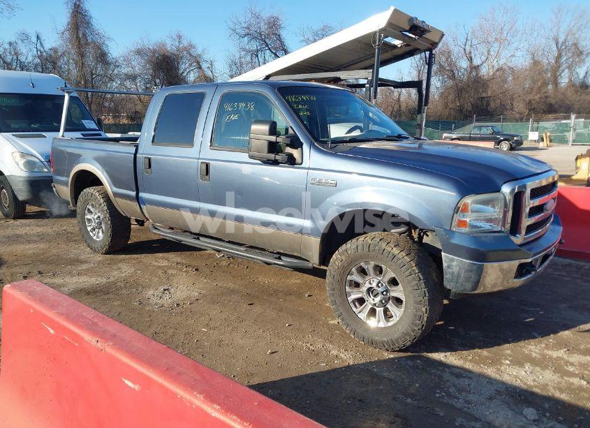2005 Ford F-250 LARIAT/XL/XLT (VIN 1FTSW21595EB59154) main photo