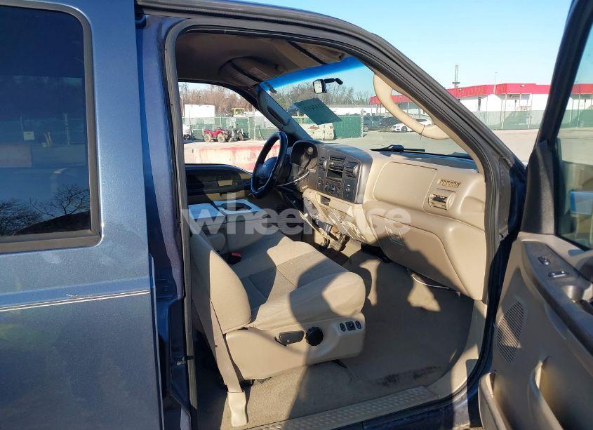 Photo 5 of 2005 Ford F-250 LARIAT/XL/XLT (VIN 1FTSW21595EB59154)