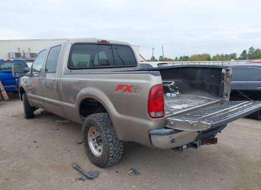 Photo 3 of 2005 Ford F-250 LARIAT/XL/XLT (VIN 1FTSW21P05ED10500)
