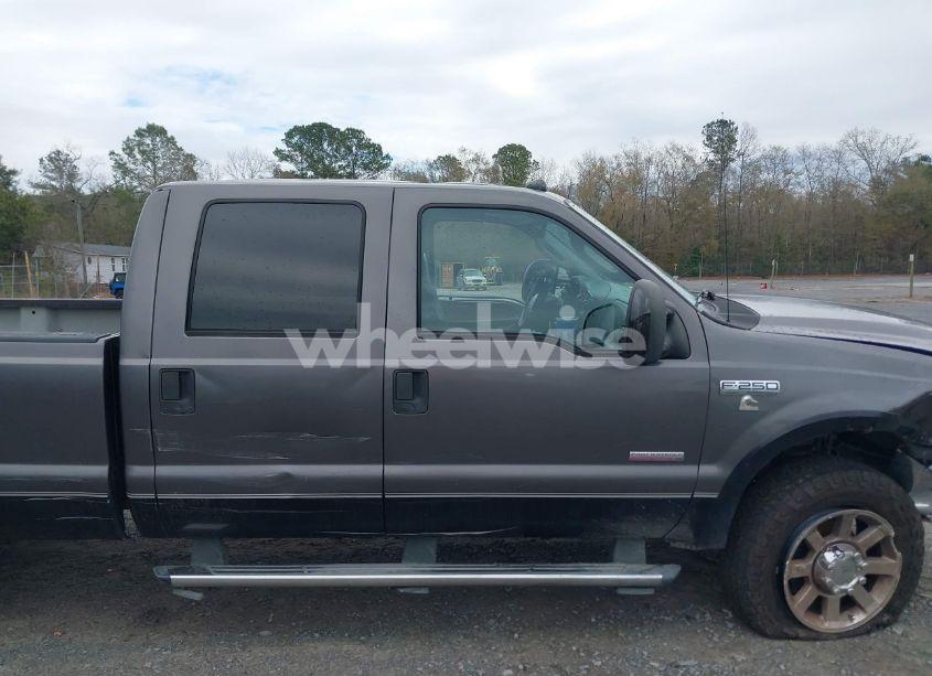 Photo 13 of 2006 Ford F-250 LARIAT/XL/XLT (VIN 1FTSW21P06EC10432)