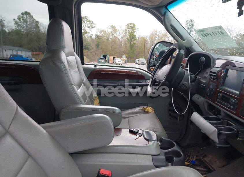 Photo 5 of 2006 Ford F-250 LARIAT/XL/XLT (VIN 1FTSW21P06EC10432)