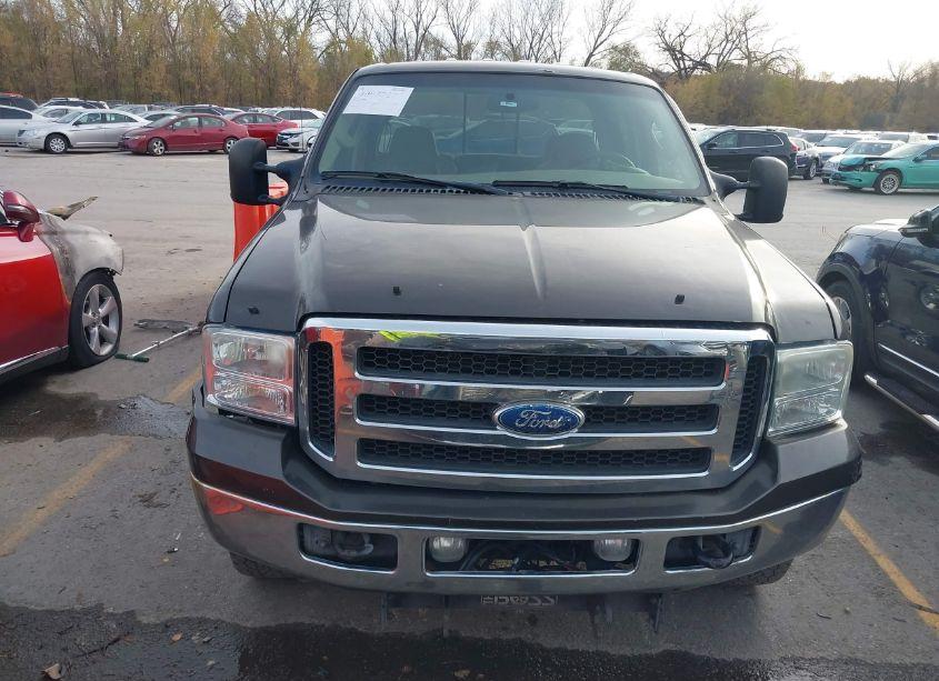 Photo 12 of 2005 Ford F-250 LARIAT/XL/XLT (VIN 1FTSW21P25EC51059)