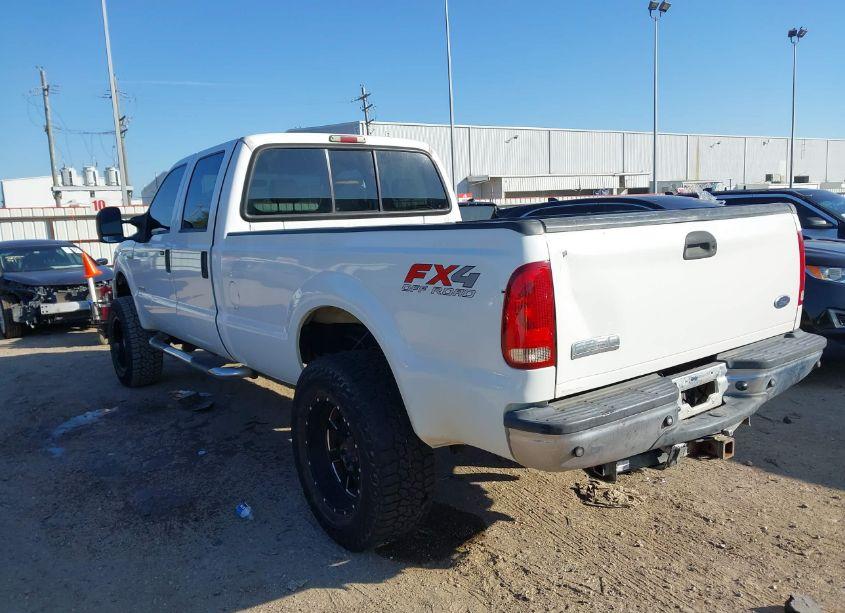 Photo 3 of 2005 Ford F-250 LARIAT/XL/XLT (VIN 1FTSW21P35EB06192)