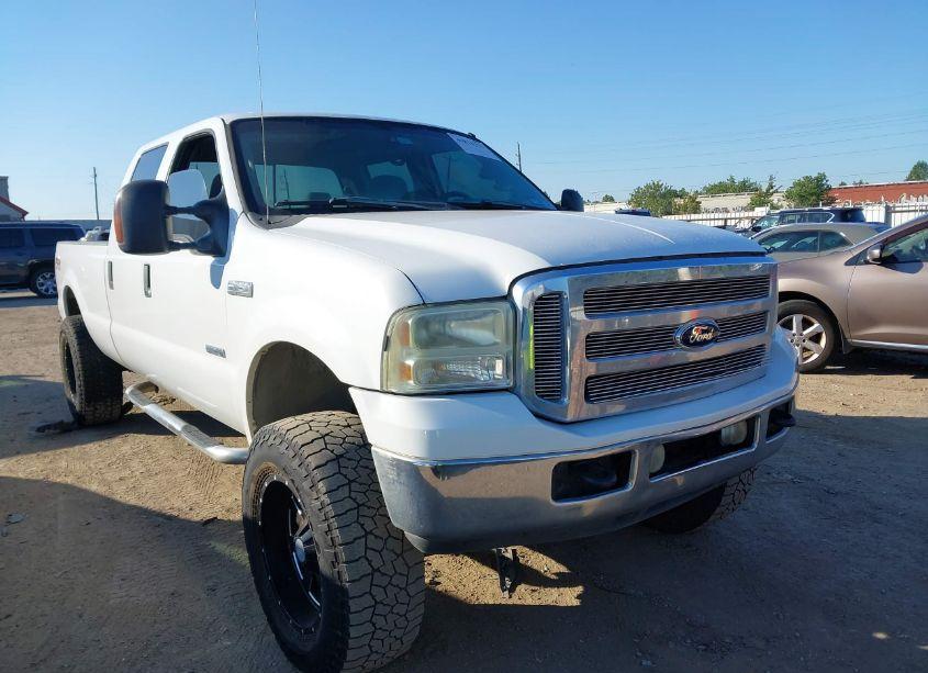 Photo 6 of 2005 Ford F-250 LARIAT/XL/XLT (VIN 1FTSW21P35EB06192)