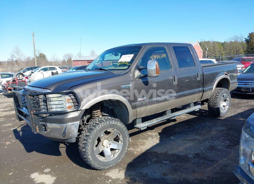 Photo 2 of 2006 Ford F-250 LARIAT/XL/XLT (VIN 1FTSW21P56EA05754)