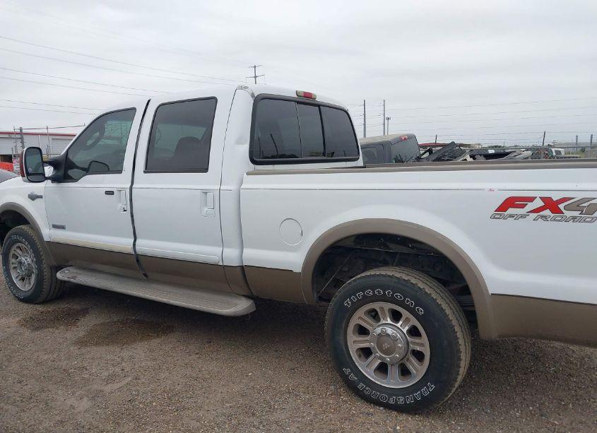 Photo 14 of 2005 Ford F-250 LARIAT/XL/XLT (VIN 1FTSW21P85EC32905)