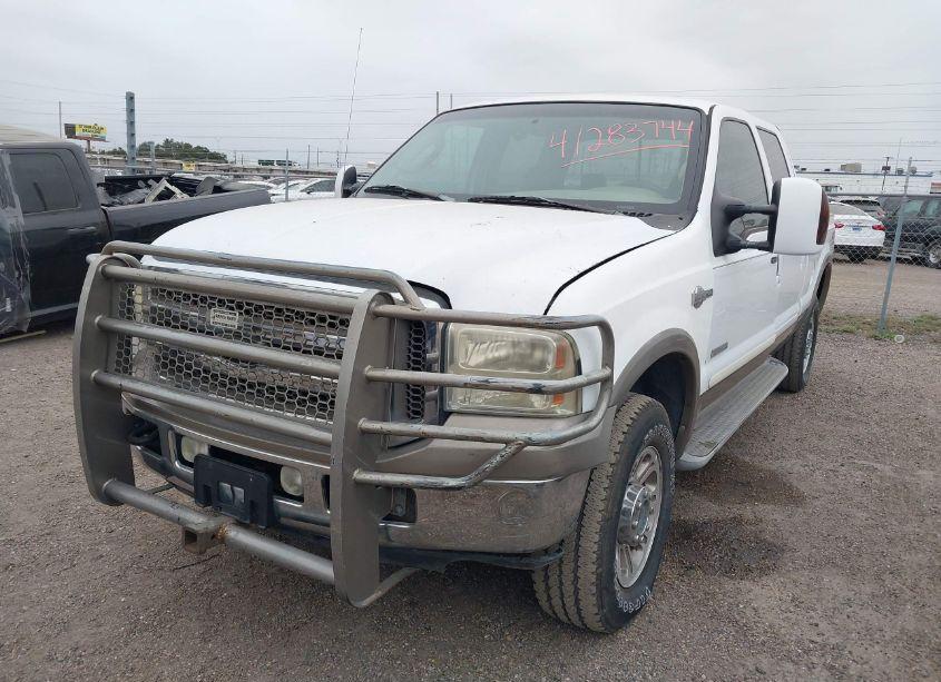 Photo 2 of 2005 Ford F-250 LARIAT/XL/XLT (VIN 1FTSW21P85EC32905)