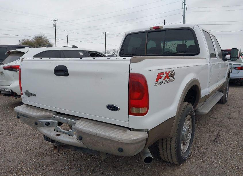 Photo 4 of 2005 Ford F-250 LARIAT/XL/XLT (VIN 1FTSW21P85EC32905)