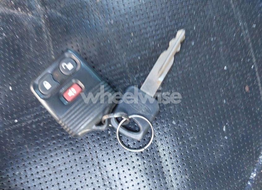 Photo 11 of 2005 Ford F-250 LARIAT/XL/XLT (VIN 1FTSW21P95EB74884)