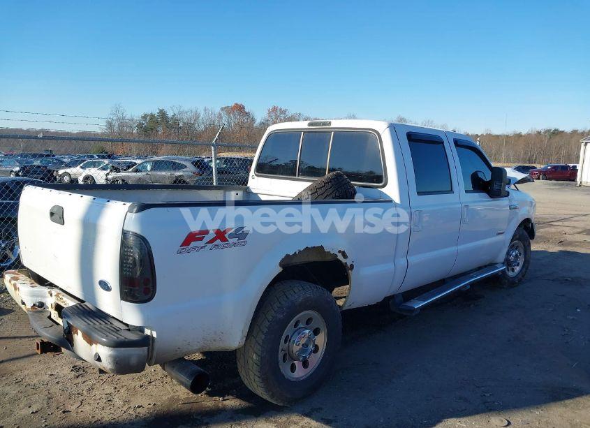 Photo 4 of 2005 Ford F-250 LARIAT/XL/XLT (VIN 1FTSW21P95EB74884)