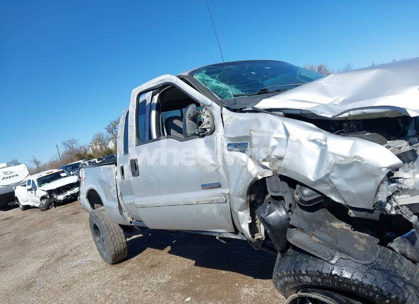 Photo 13 of 2006 Ford F-250 LARIAT/XL/XLT (VIN 1FTSW21P96EC98560)