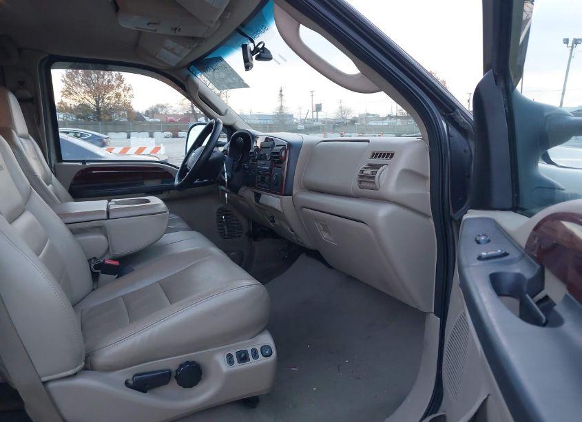 Photo 5 of 2006 Ford F-250 LARIAT/XL/XLT (VIN 1FTSW21P96ED60135)