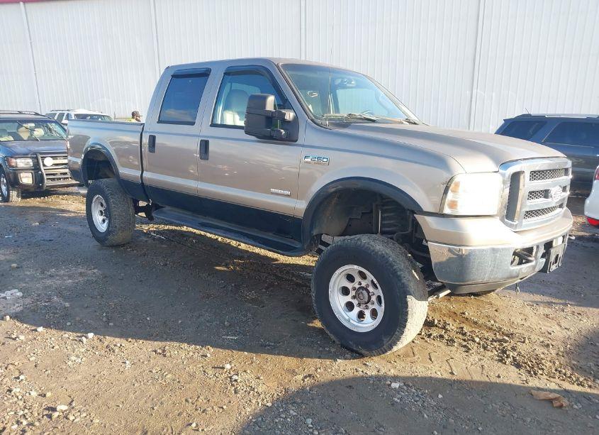 2005 Ford F-250 LARIAT/XL/XLT (VIN 1FTSW21PX5ED20838) main photo