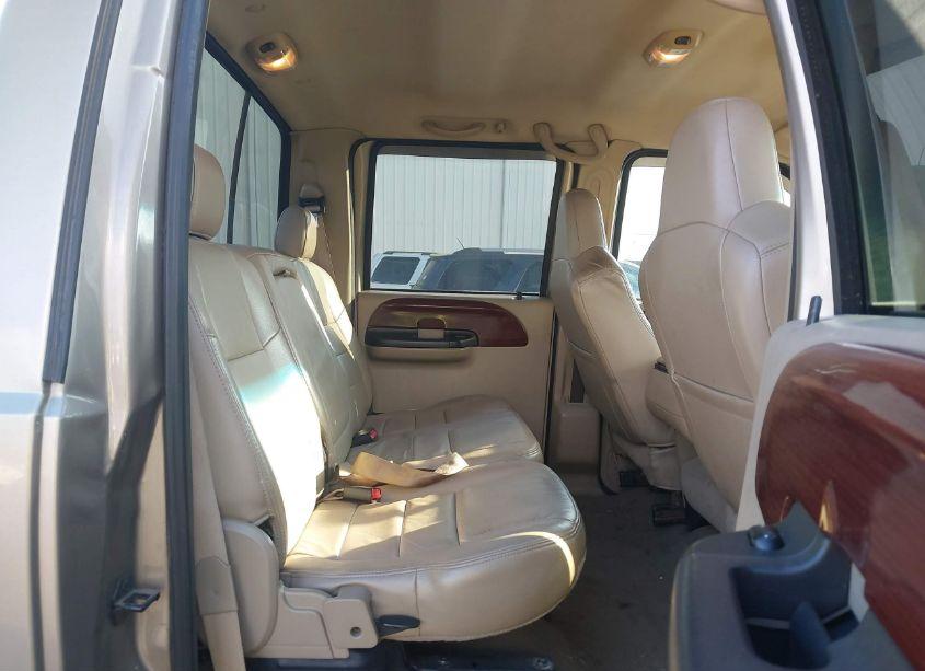 Photo 8 of 2005 Ford F-250 LARIAT/XL/XLT (VIN 1FTSW21PX5ED20838)