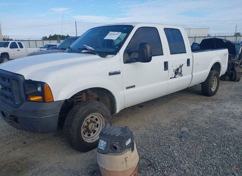 Photo 2 of 2006 Ford F-250 LARIAT/XL/XLT (VIN 1FTSW21PX6EC09143)