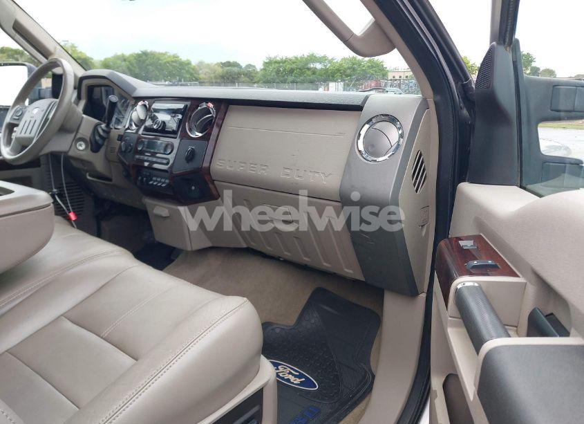 Photo 5 of 2008 Ford F-250 FX4/HARLEY-DAVIDSON/KING RANCH/LARIAT/XL/XLT (VIN 1FTSW21R18EB11915)