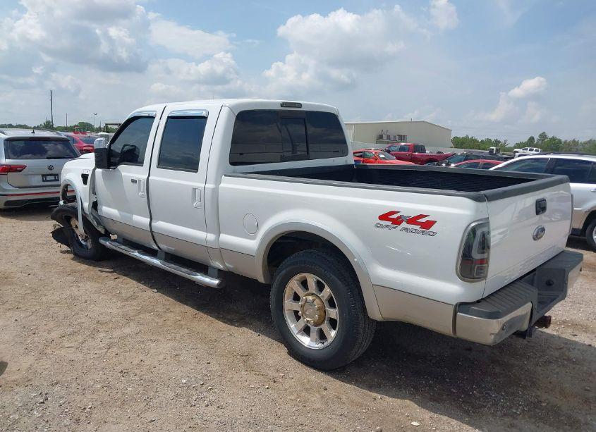 Photo 3 of 2008 Ford F-250 FX4/HARLEY-DAVIDSON/KING RANCH/LARIAT/XL/XLT (VIN 1FTSW21R18EB71855)