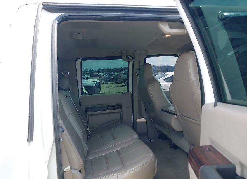 Photo 8 of 2008 Ford F-250 FX4/HARLEY-DAVIDSON/KING RANCH/LARIAT/XL/XLT (VIN 1FTSW21R18EB71855)