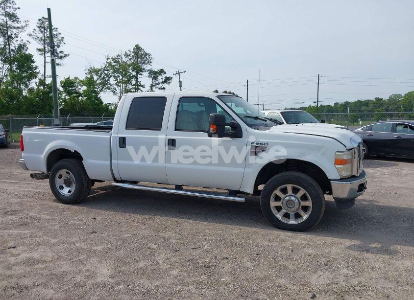 Photo 13 of 2009 Ford F-250 FX4/HARLEY-DAVIDSON/KING RANCH/LARIAT/XL/XLT (VIN 1FTSW21R19EA97662)