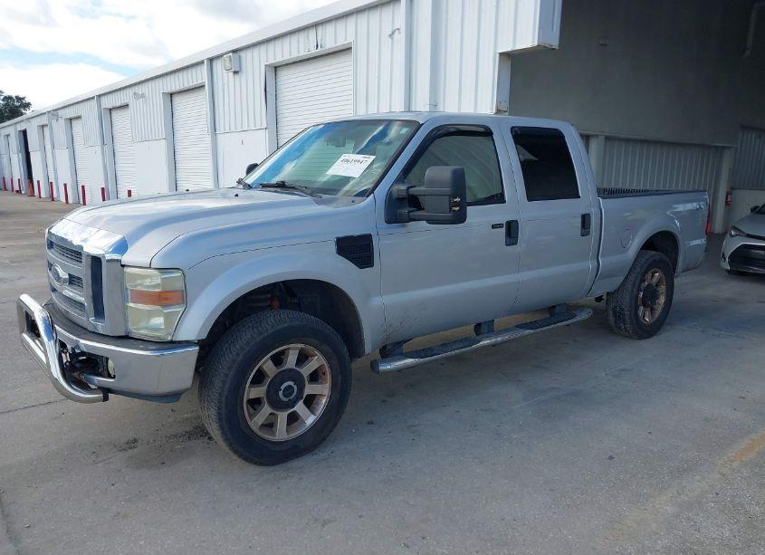 Photo 2 of 2008 Ford F-250 FX4/HARLEY-DAVIDSON/KING RANCH/LARIAT/XL/XLT (VIN 1FTSW21R58EB02313)